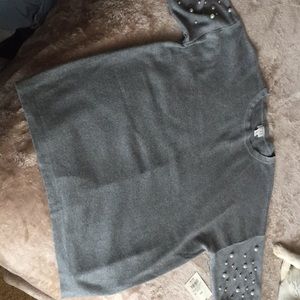 Short sleeve dress sweater w/pearl beads